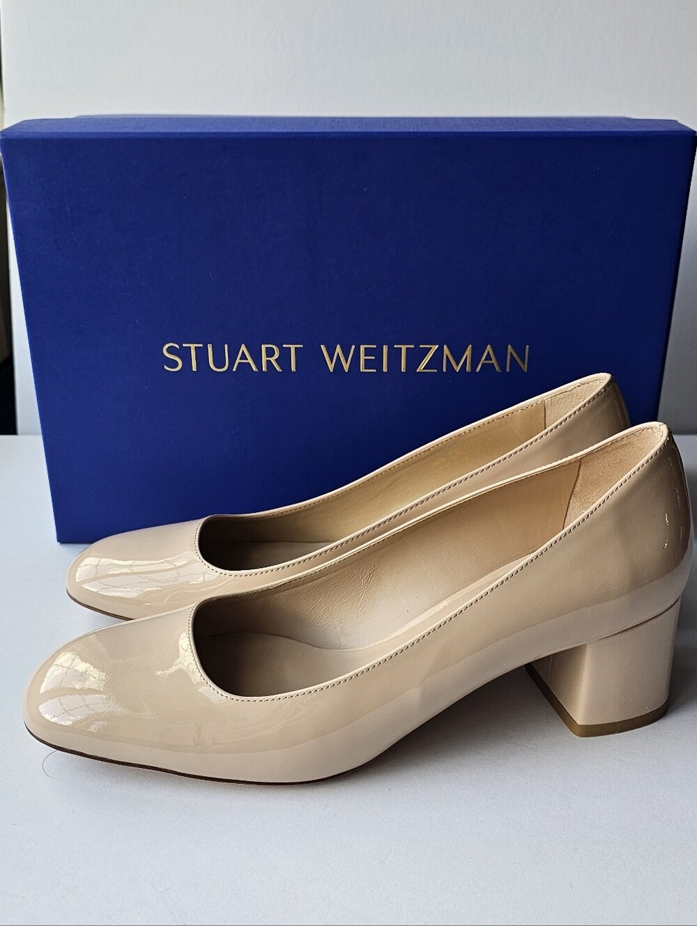 NEW Stuart Weitzman Women's Maeve 50 Patent Leather Pumps in beige Size US 8.5
